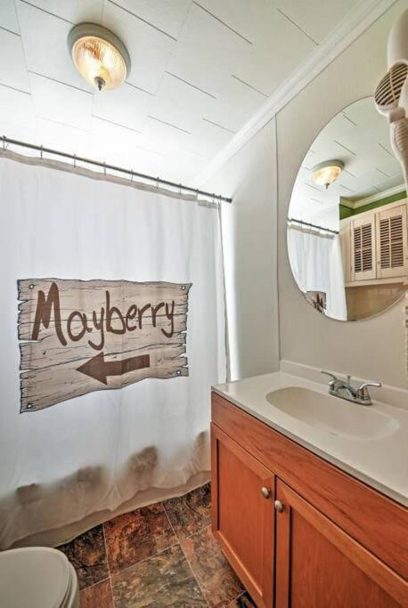 Mayberry Haven Mount Airy Extérieur photo